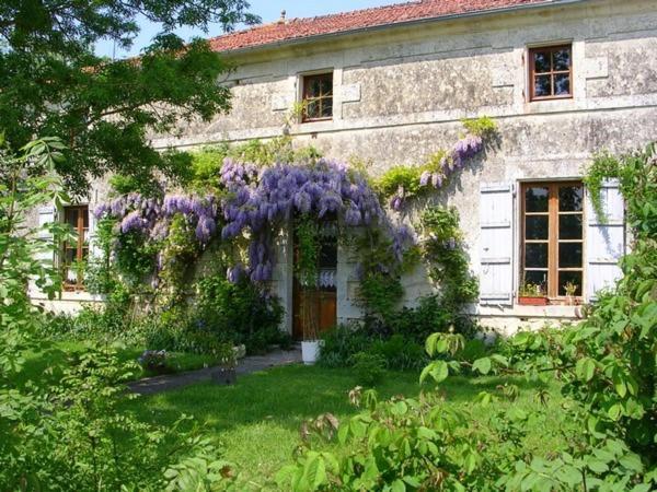 La Ferme De Magnantru Bed and Breakfast Perigne Exterior foto